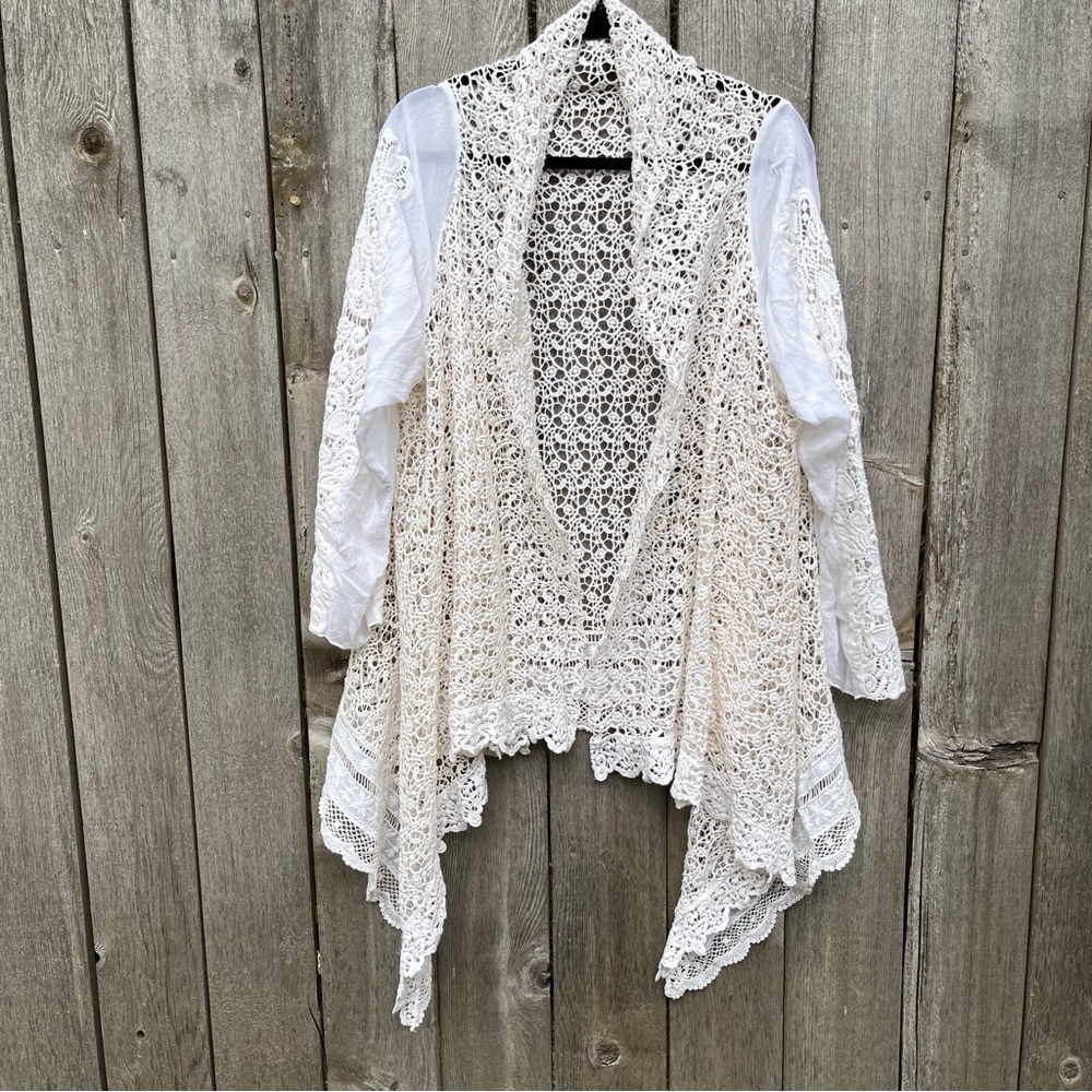 Johnny Was Vintage Rare  Bohemian Cream Lace Shrug Cardigan Bolo